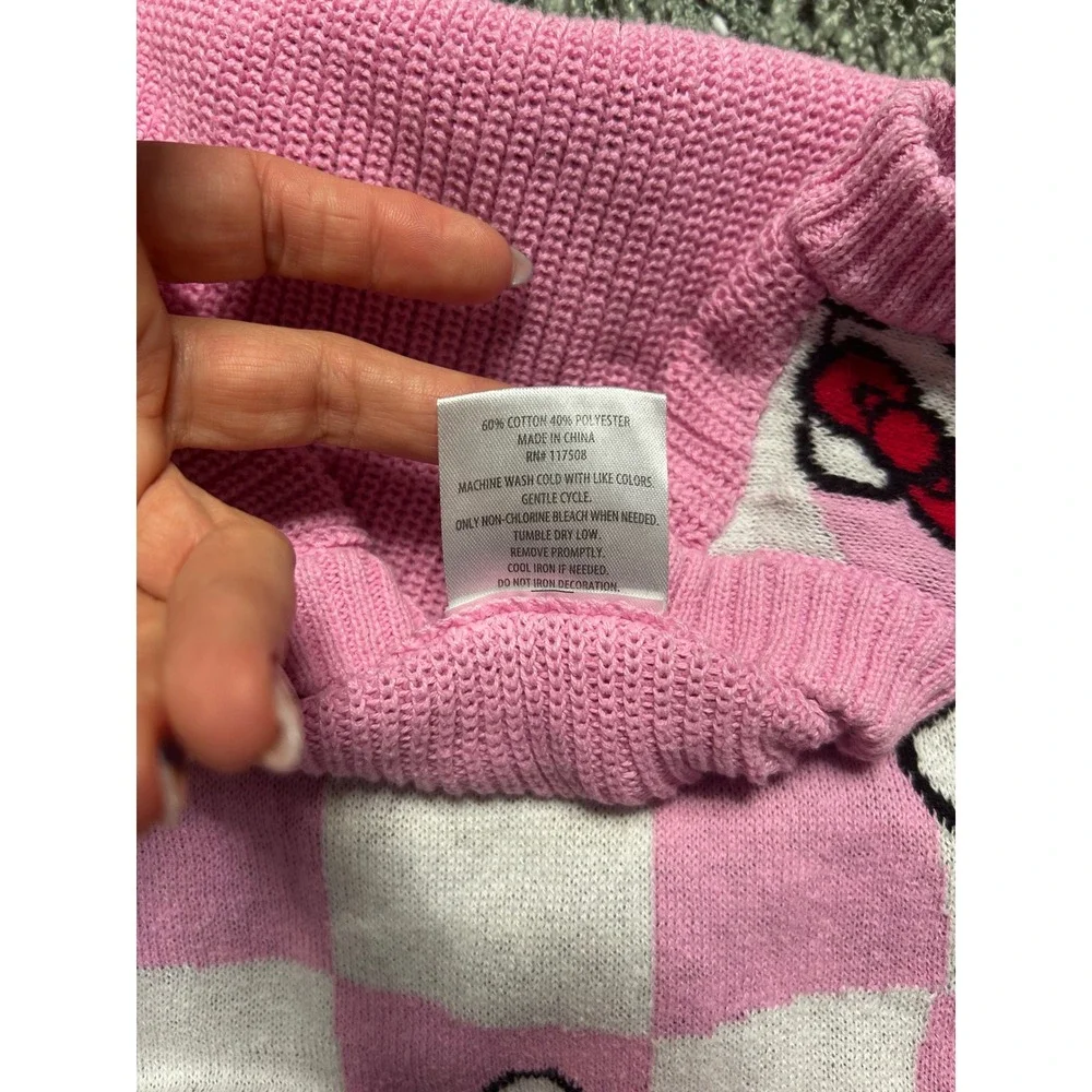 Hello Kitty Checkerboard Sweater Vest Pink White Women's Size‎ M